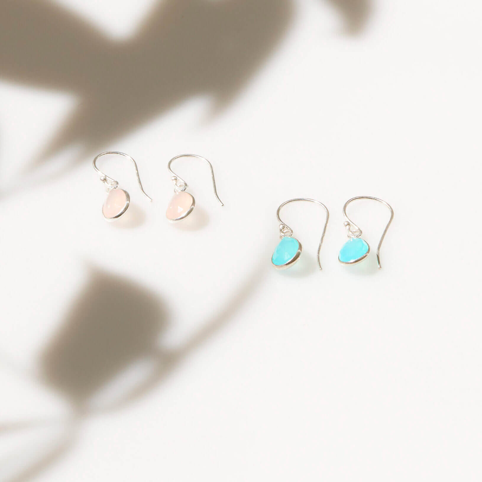Ohrringe für Damen aus Silber und Edelsteinen